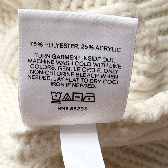 NWT Express Cable Knit Sweater Vest Crowl-Neck Womens L Ivory - Picture 8 of 9